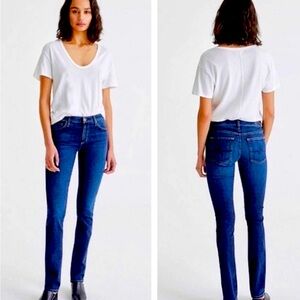 AG HARPER Essential Adriano Goldschmied STRAIGHT JEANS 26R Inseam34” EUC